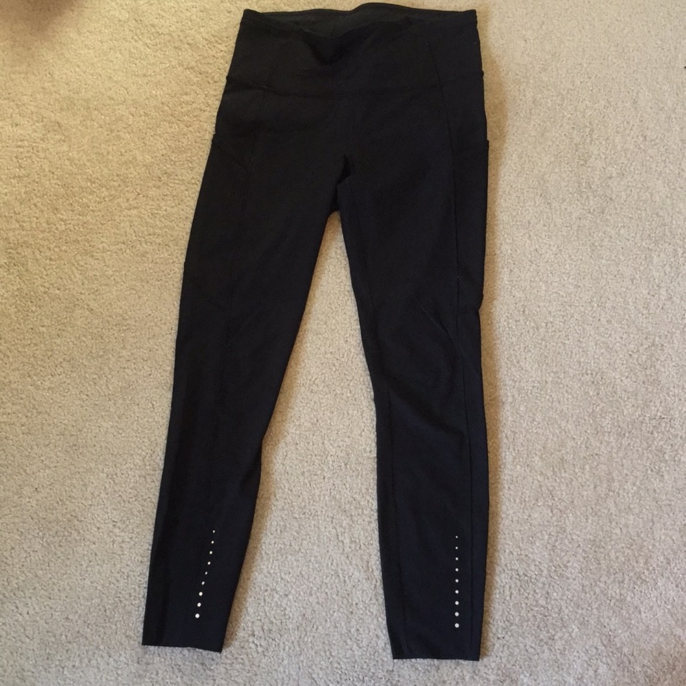 Lululemon Fast and Free Tight Sz 6